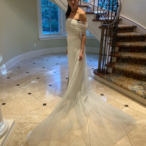 ‘Lennon’ Tulle Shoulder Wrap - Picture 5 of 6